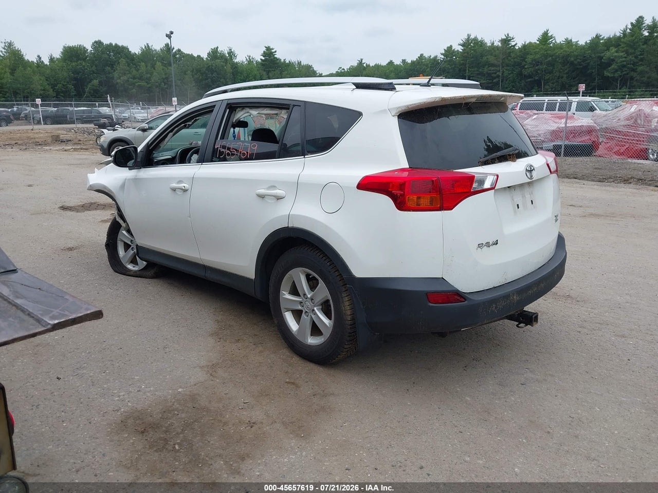 2013 TOYOTA RAV4 XLE thumbnail 4