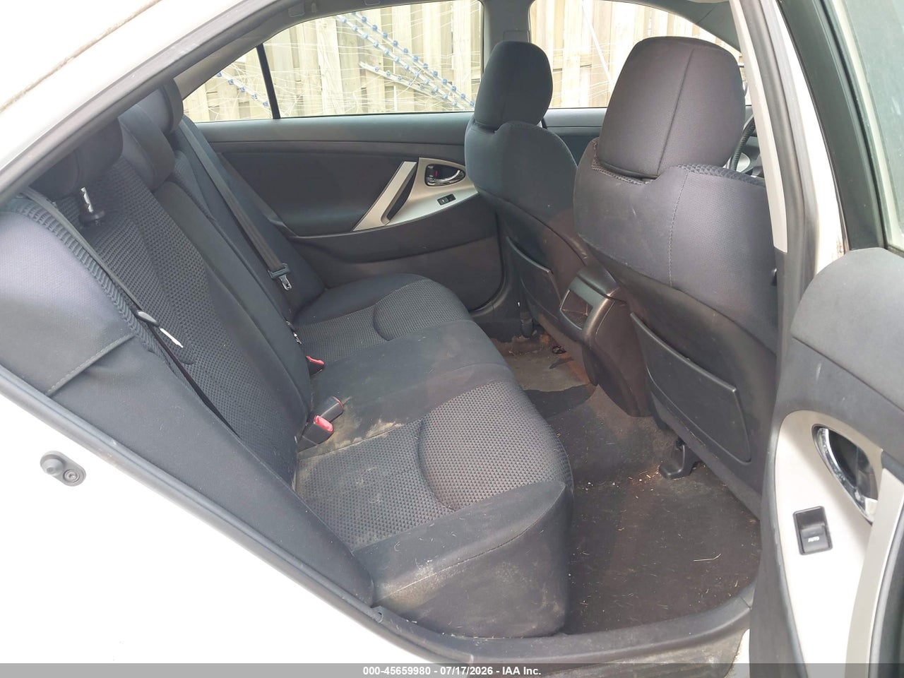 2011 TOYOTA CAMRY SE thumbnail 9