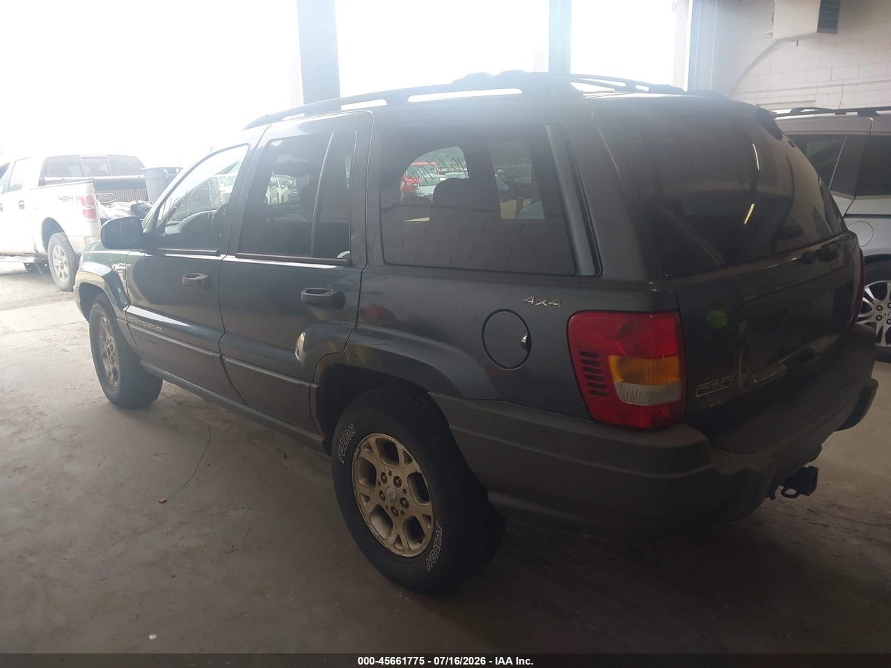 2001 JEEP GRAND CHEROKEE LAREDO thumbnail 4
