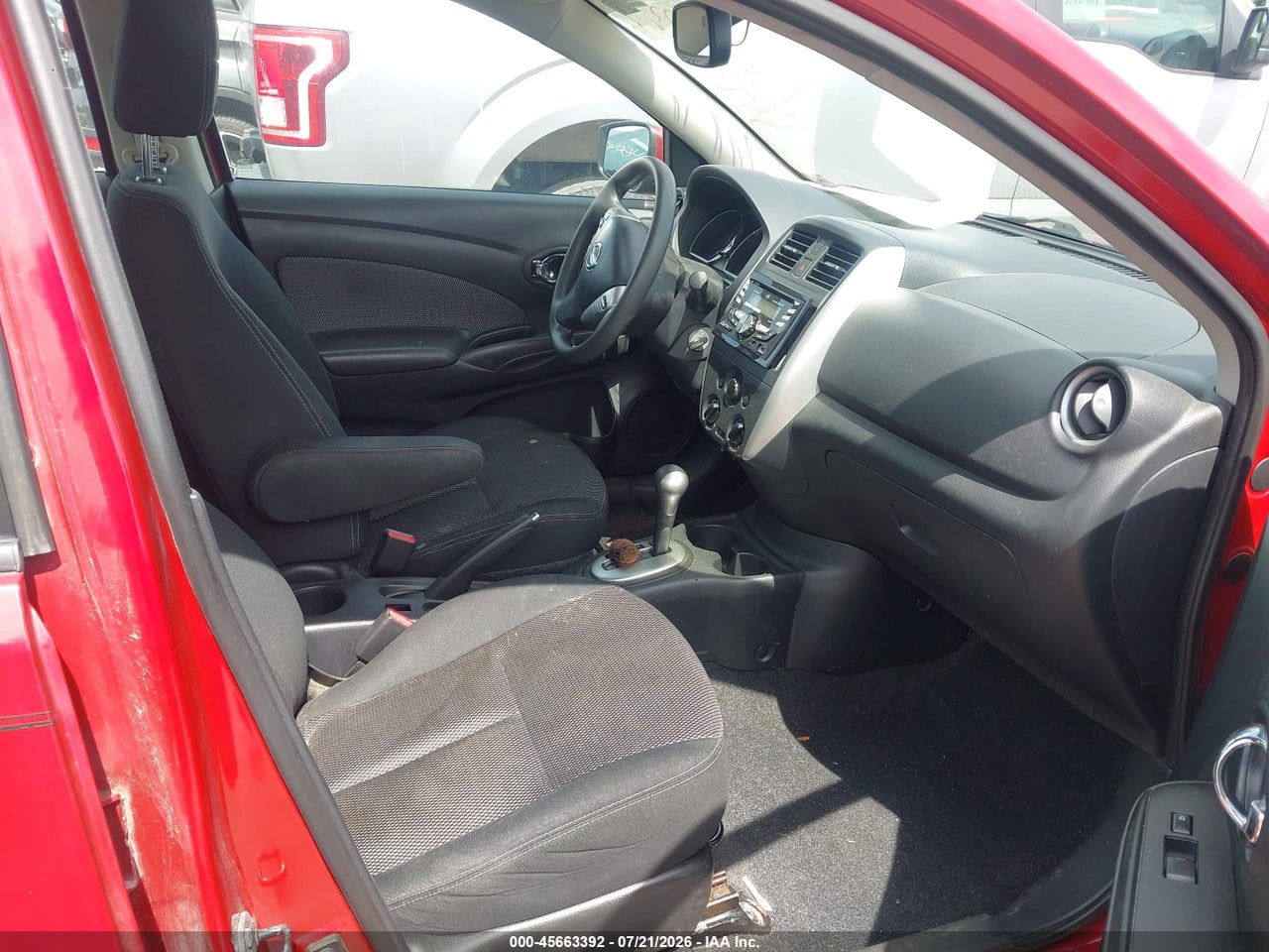 2015 NISSAN VERSA 1.6 SV thumbnail 6
