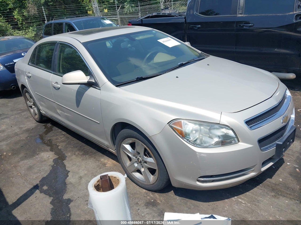 2010 CHEVROLET MALIBU LT thumbnail 2