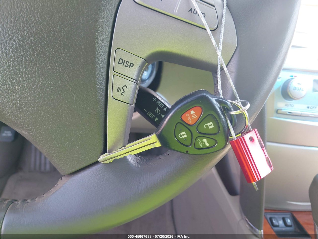 2008 TOYOTA CAMRY XLE thumbnail 12