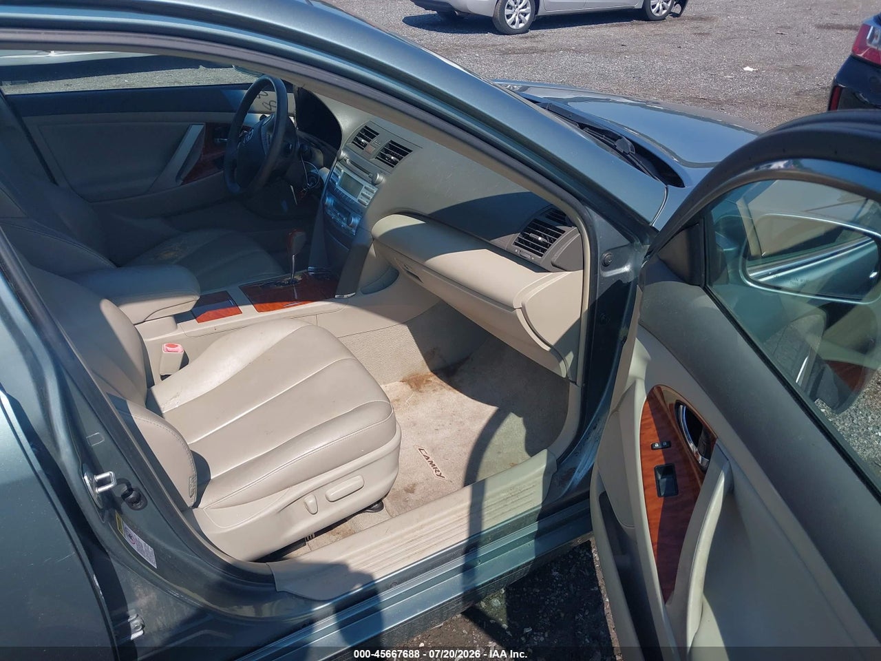 2008 TOYOTA CAMRY XLE thumbnail 6