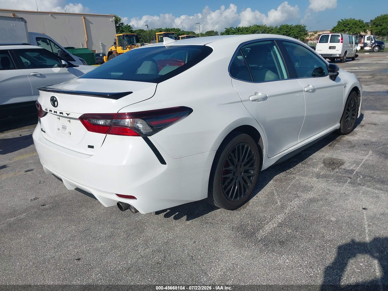 2024 TOYOTA CAMRY SE thumbnail 5