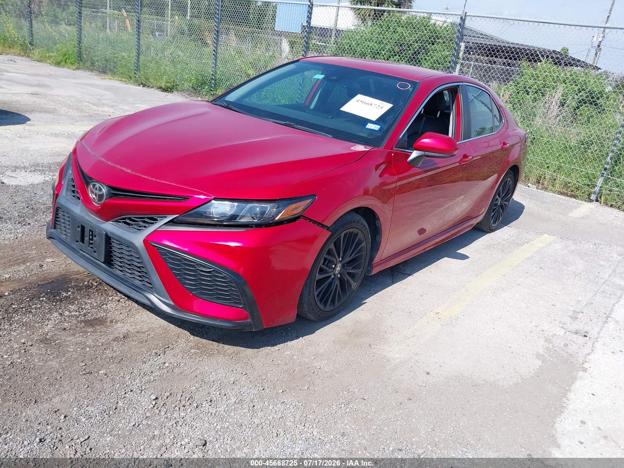 2021 TOYOTA CAMRY SE thumbnail 3