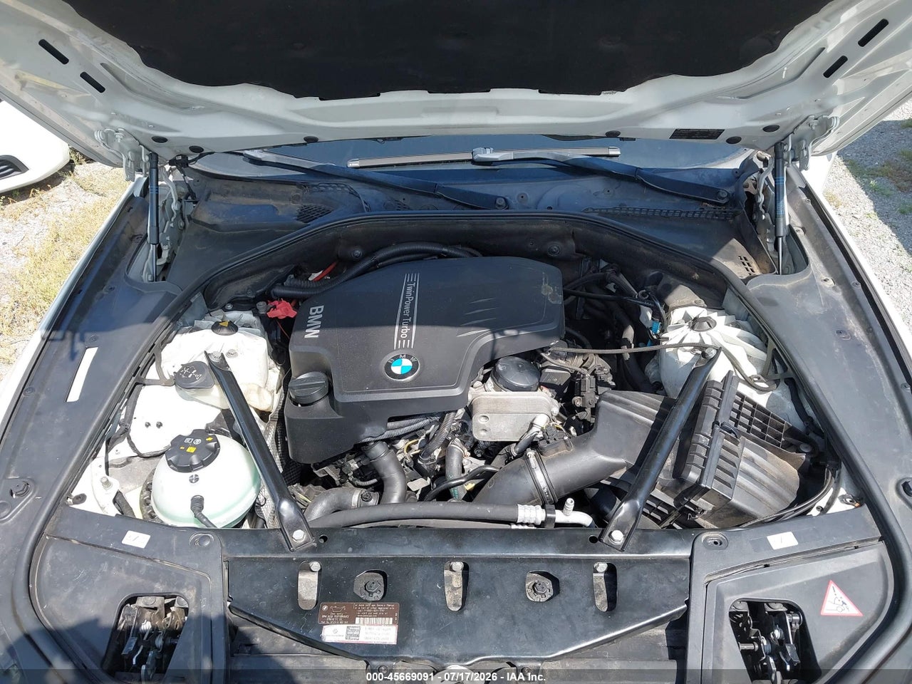 2015 BMW 528I XDRIVE thumbnail 11