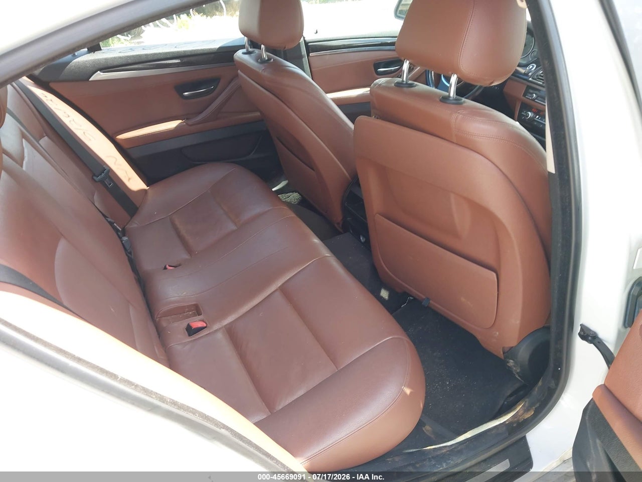 2015 BMW 528I XDRIVE thumbnail 9