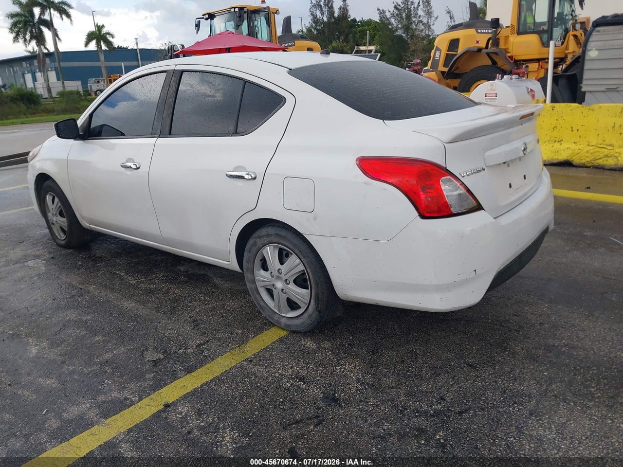 2019 NISSAN VERSA 1.6 SV thumbnail 4