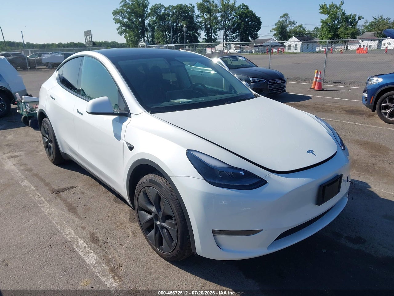 7SAYGDEE9RF****** · 2024 TESLA MODEL Y LONG RANGE DUAL MOTOR ALL-WHEEL DRIVE