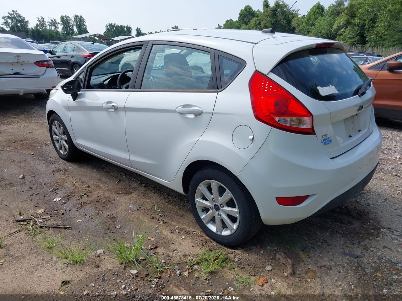 2011 FORD FIESTA SE thumbnail 4