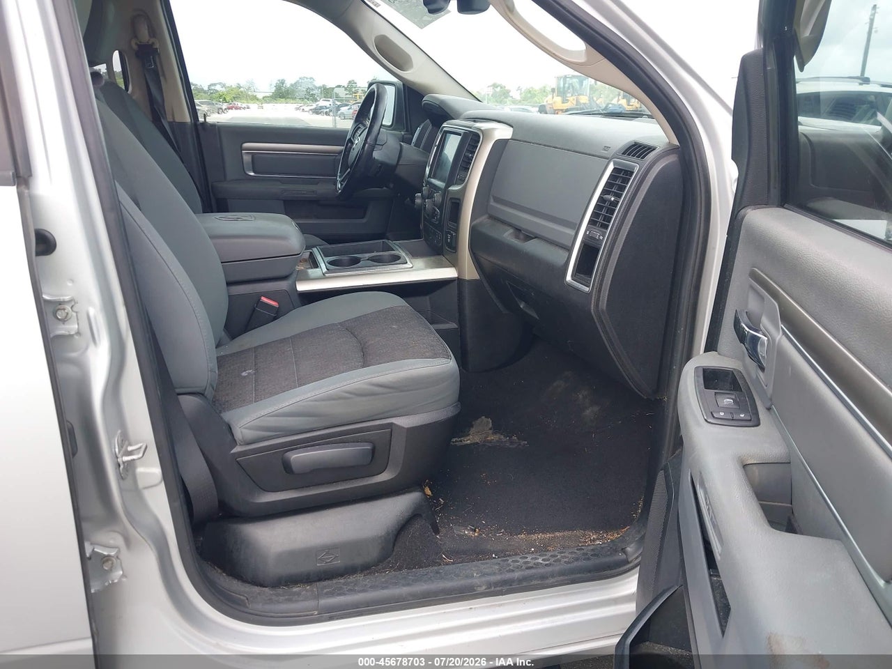 2014 RAM 1500 BIG HORN thumbnail 6