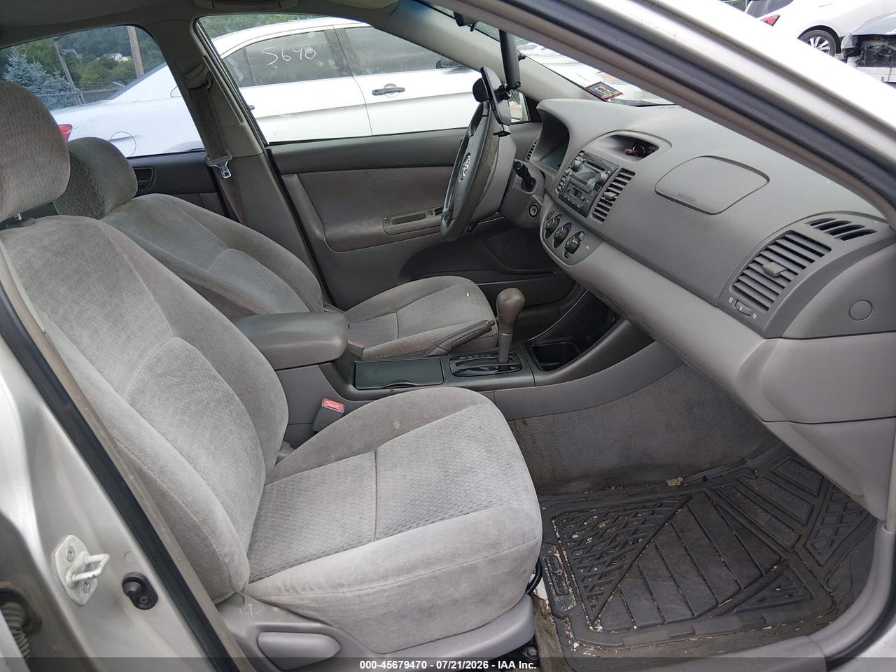 2002 TOYOTA CAMRY LE thumbnail 6