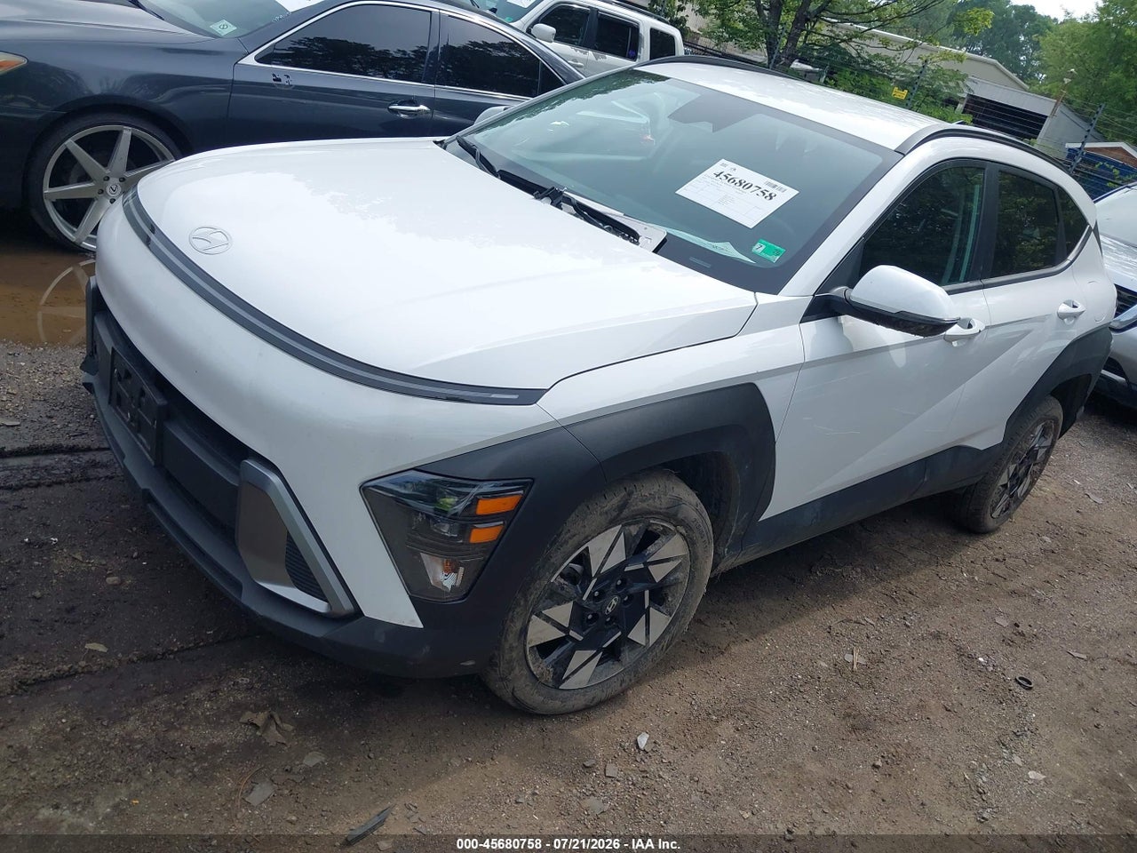 2025 HYUNDAI KONA SEL thumbnail 3