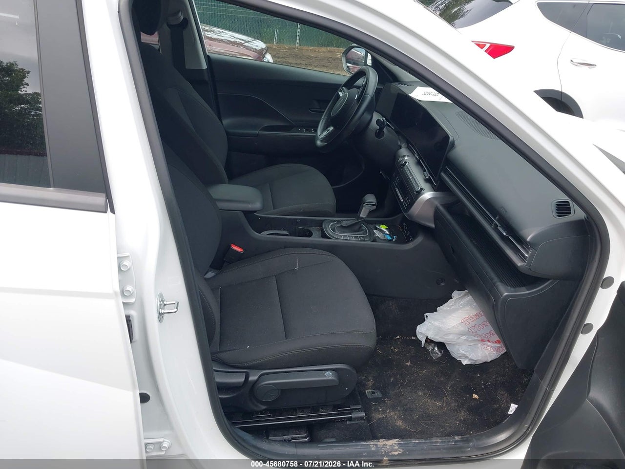 2025 HYUNDAI KONA SEL thumbnail 6