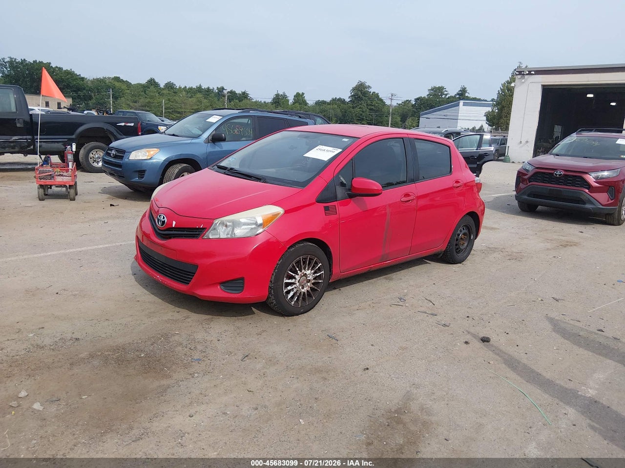 2012 TOYOTA YARIS LE thumbnail 3