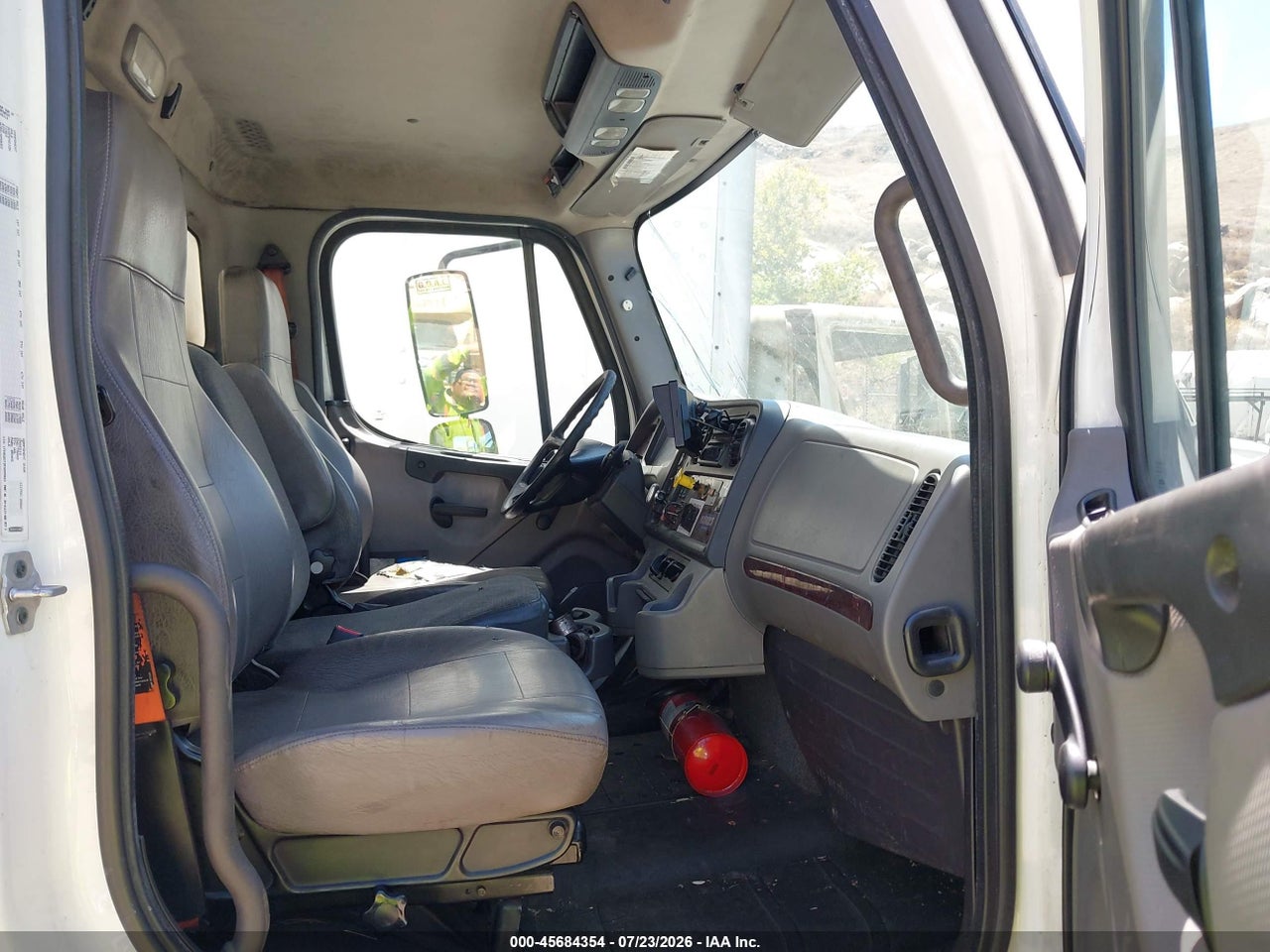 2015 FREIGHTLINER M2 106 MEDIUM DUTY thumbnail 6