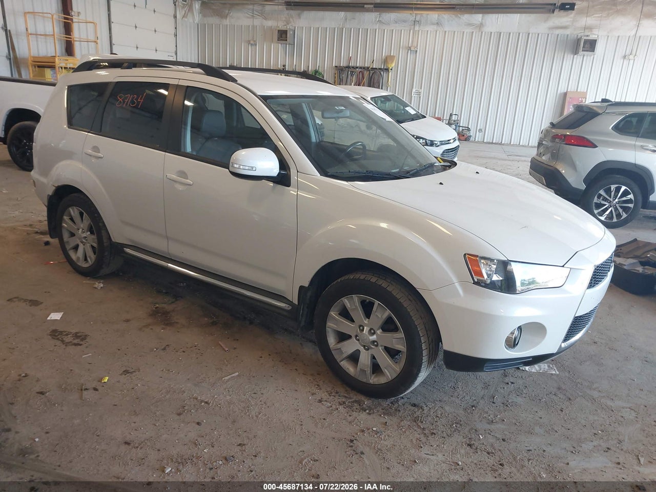 2011 MITSUBISHI OUTLANDER SE thumbnail 2