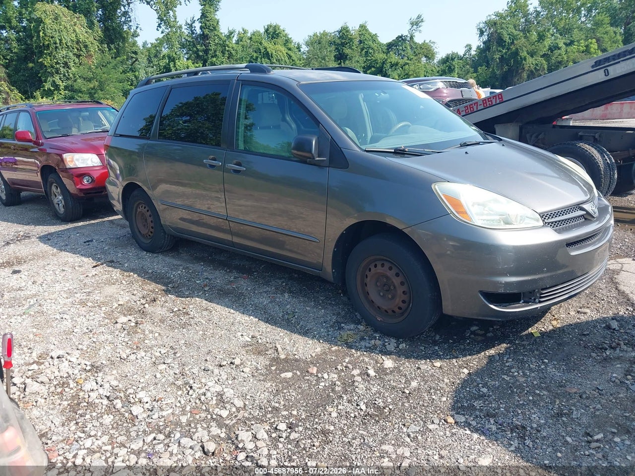 2004 TOYOTA SIENNA LE thumbnail 2