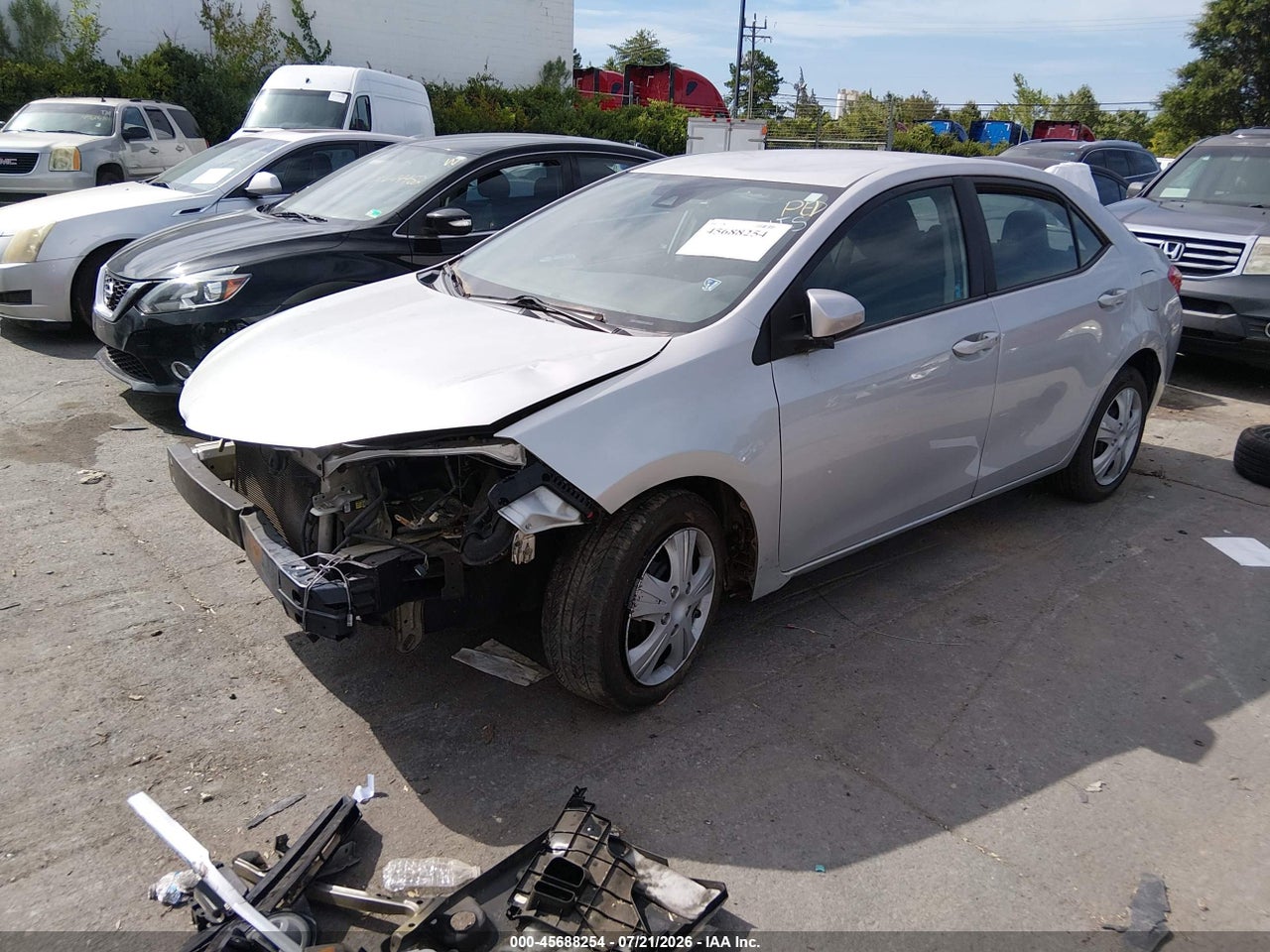 2018 TOYOTA COROLLA LE thumbnail 3