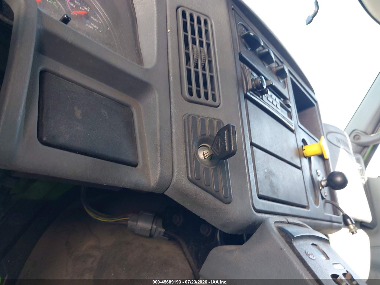 2005 INTERNATIONAL 4000 4300 thumbnail 12