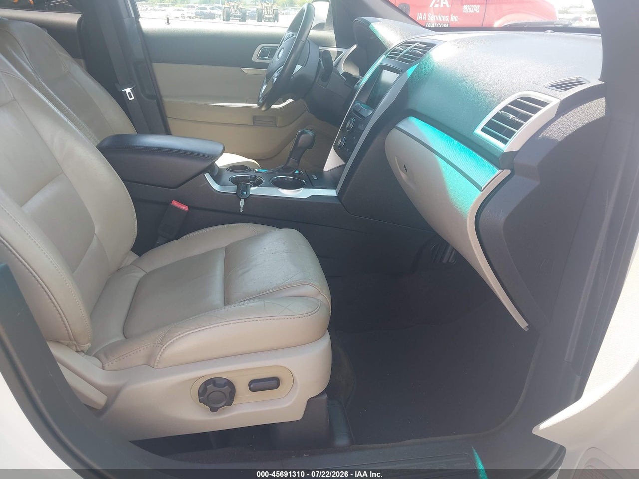 2014 FORD EXPLORER XLT thumbnail 6