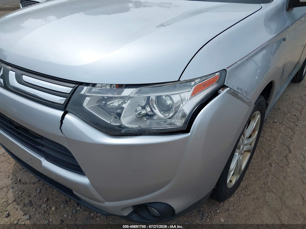 2014 MITSUBISHI OUTLANDER GT thumbnail 7
