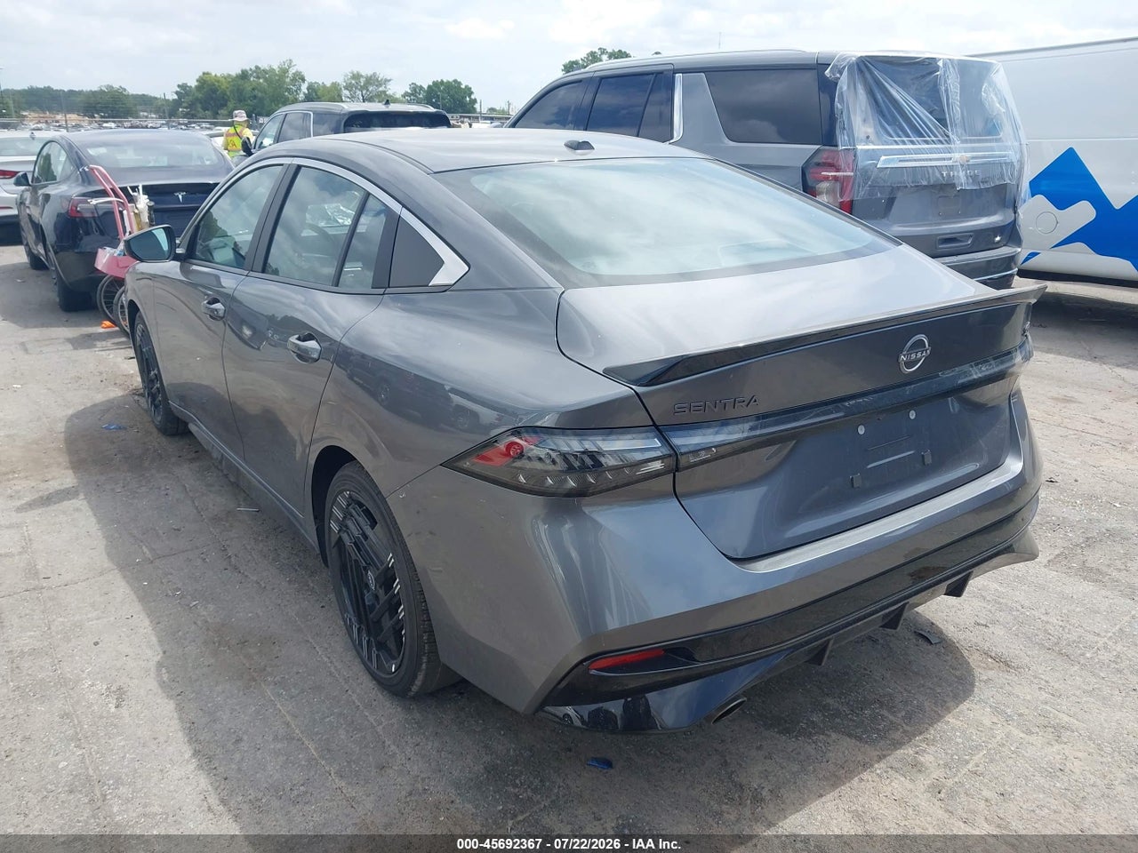 2026 NISSAN SENTRA SR thumbnail 4