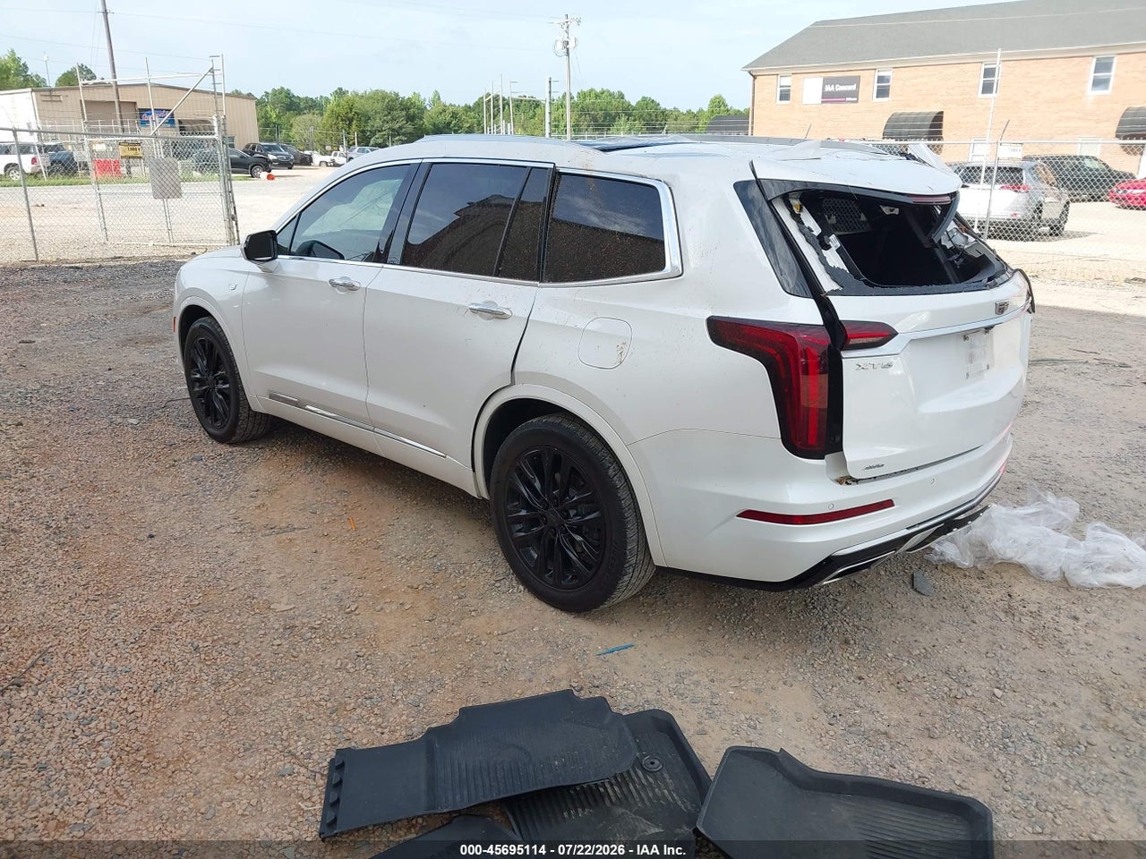 2021 CADILLAC XT6 AWD LUXURY · 3/12