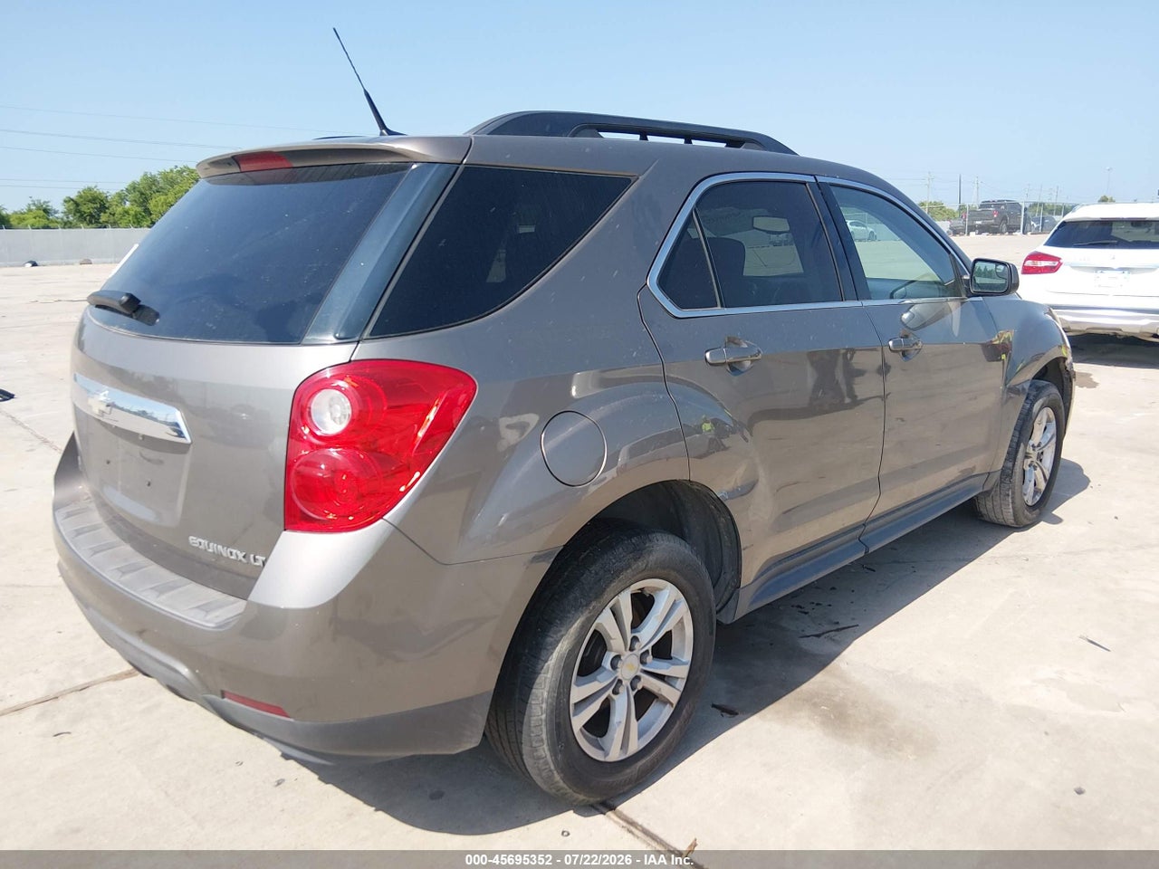 2GNALDEKXC6****** · 2012 CHEVROLET EQUINOX LT W/1LT · 4/12