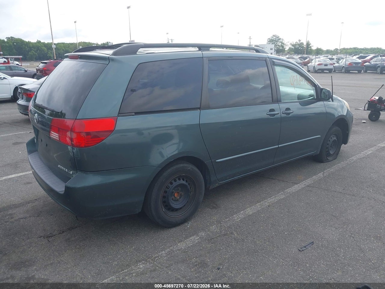 2004 TOYOTA SIENNA LE thumbnail 5