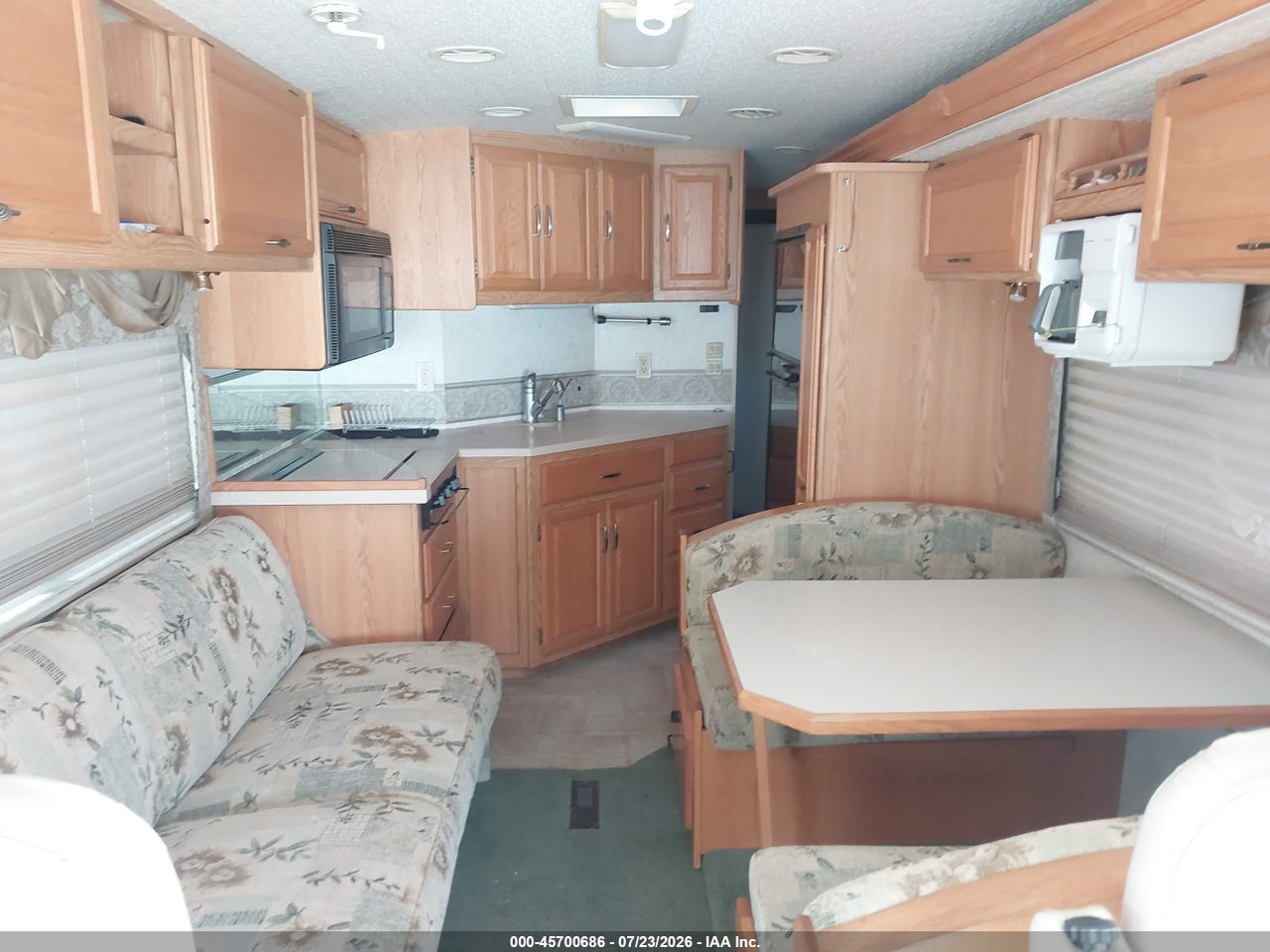 2002 FREIGHTLINER CHASSIS X LINE MOTOR HOME thumbnail 9