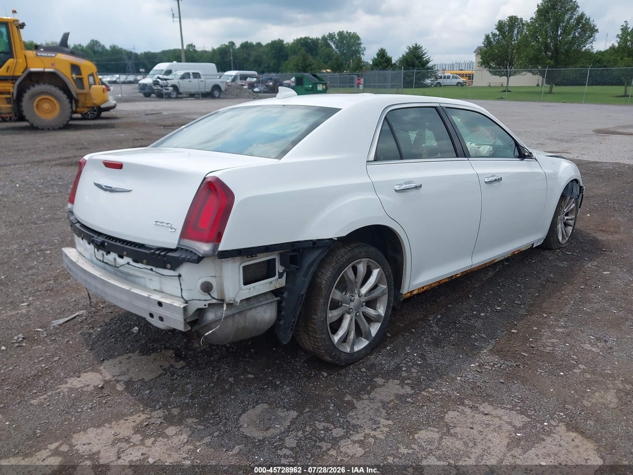 2017 CHRYSLER 300C · 4/12