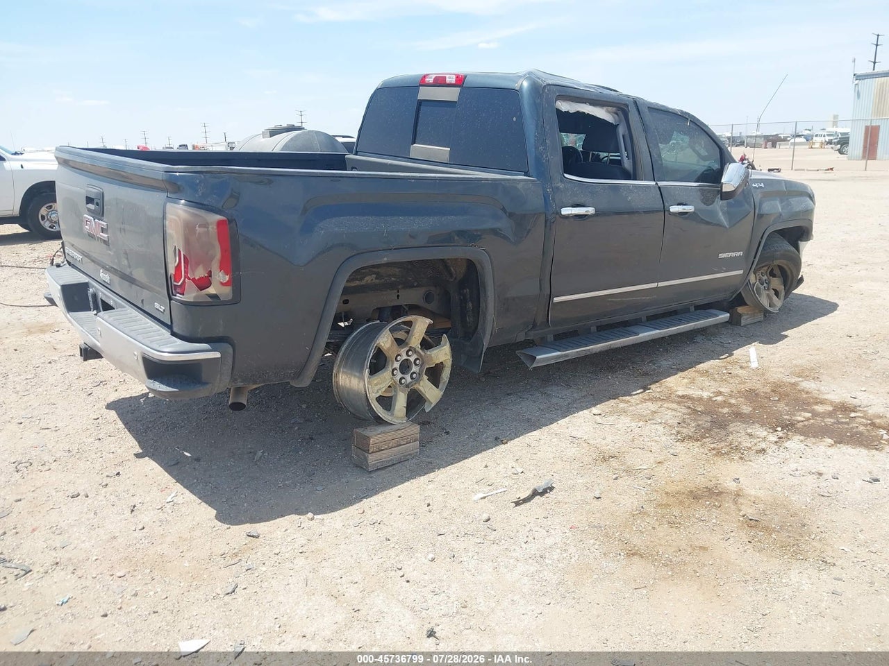 2018 GMC SIERRA 1500 SLT · 4/12