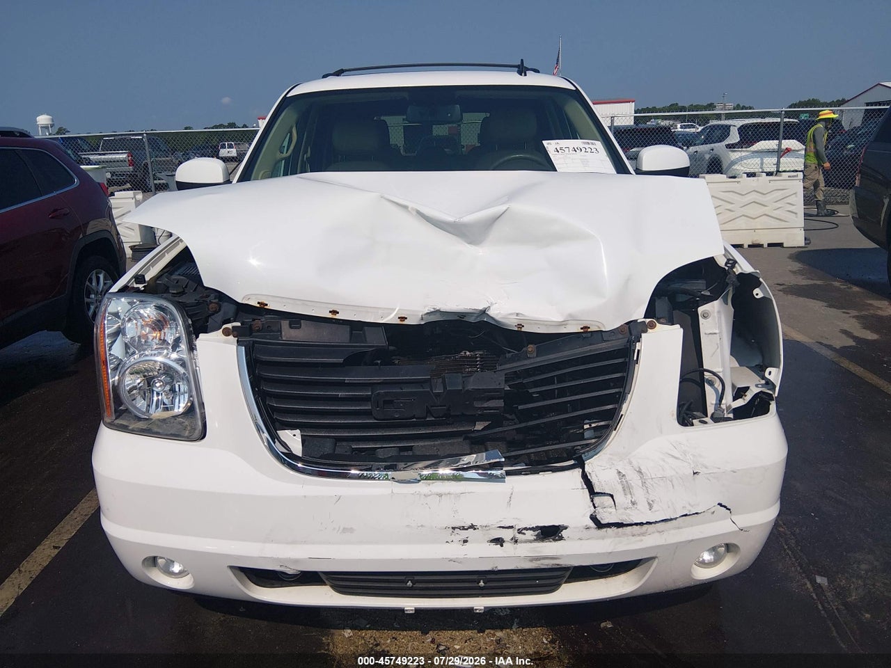 2012 GMC YUKON SLT · 6/12