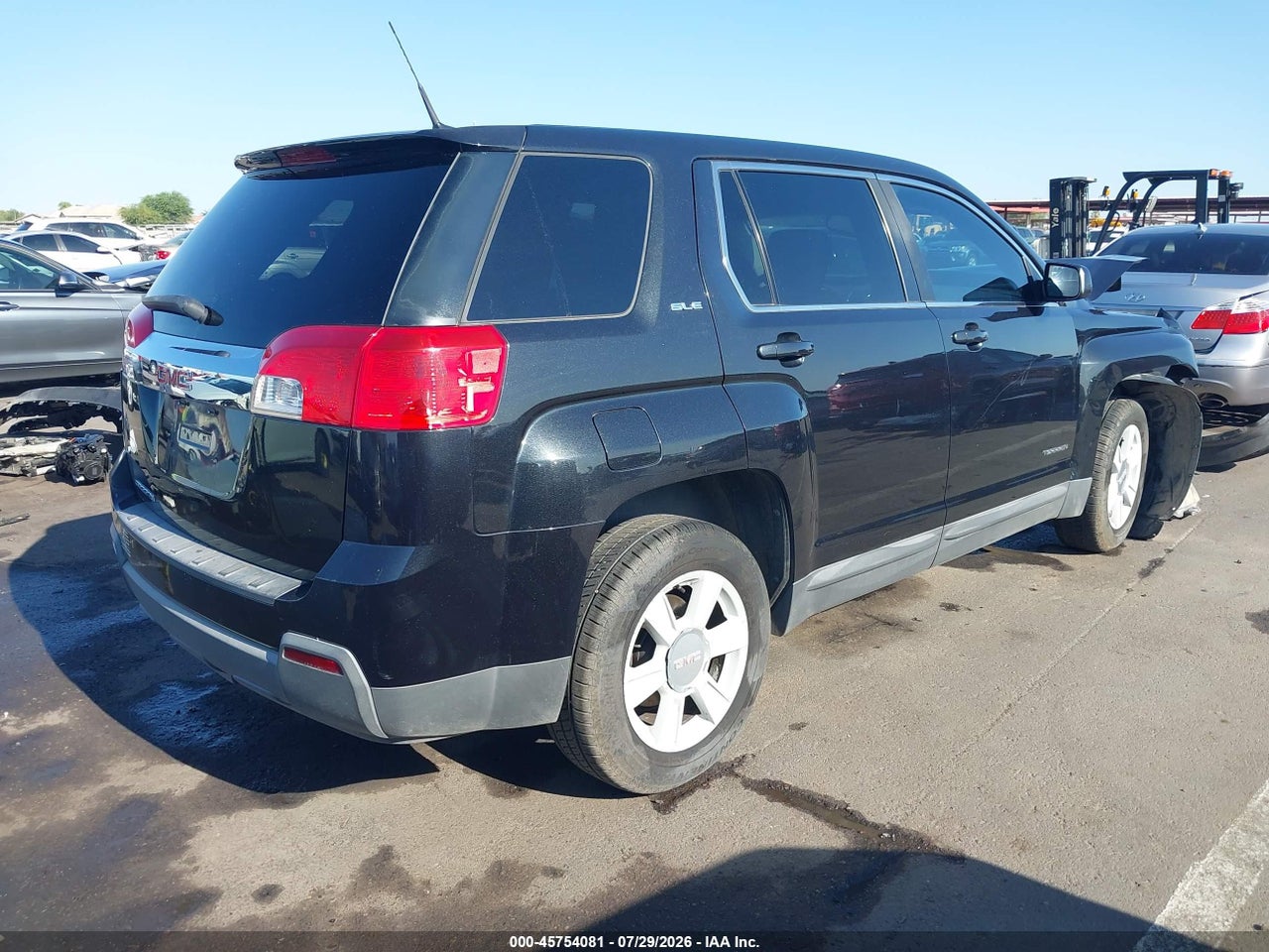 2011 GMC TERRAIN SLE · 4/12