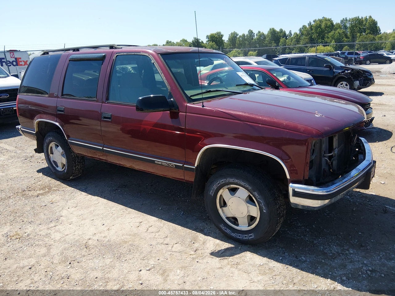 1GKEK13R7XJ****** · 1999 GMC YUKON SLE