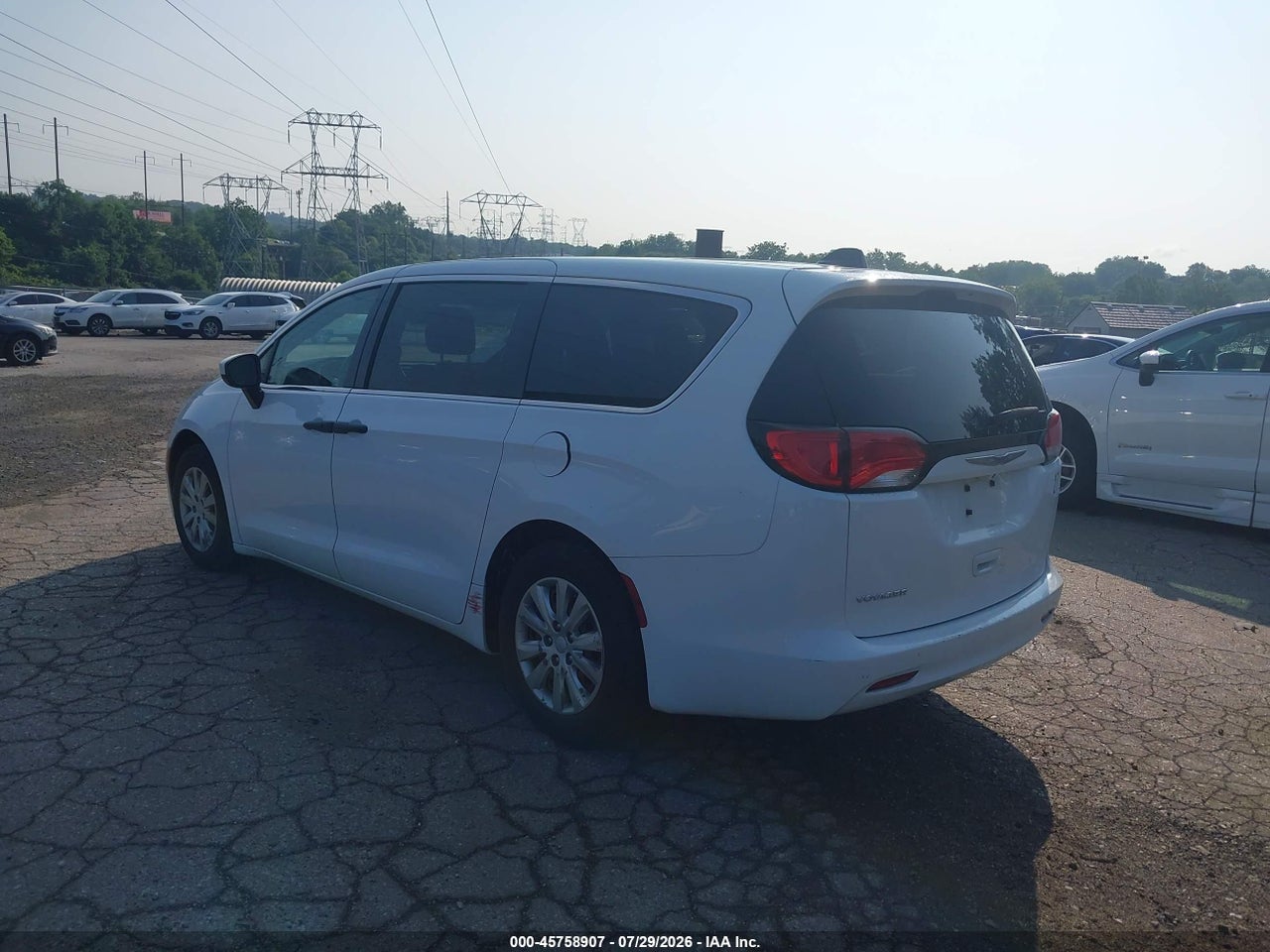 2020 CHRYSLER VOYAGER L · 3/12