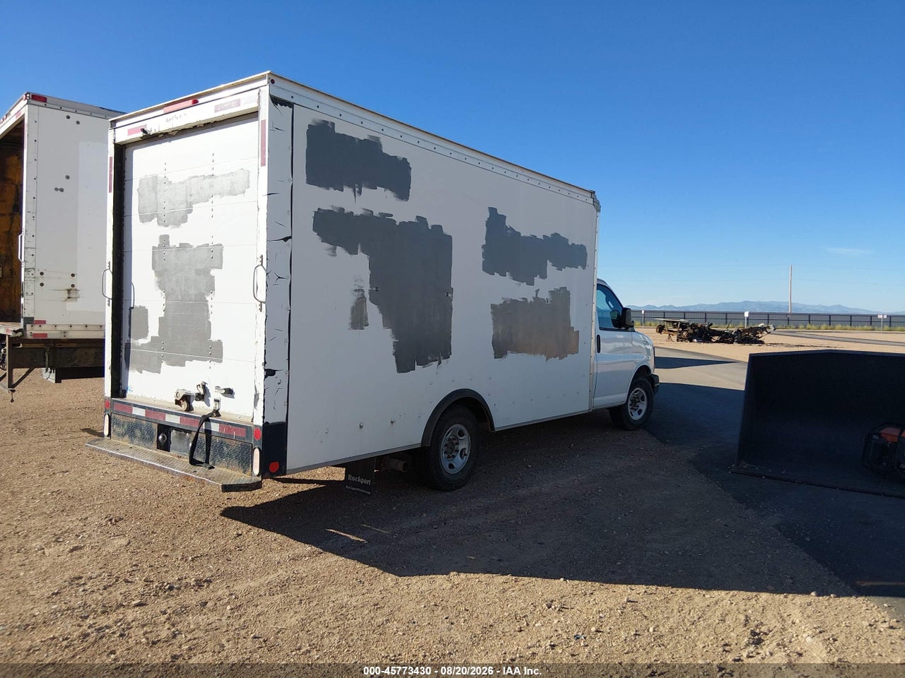 2017 GMC SAVANA CUTAWAY WORK VAN · 4/12