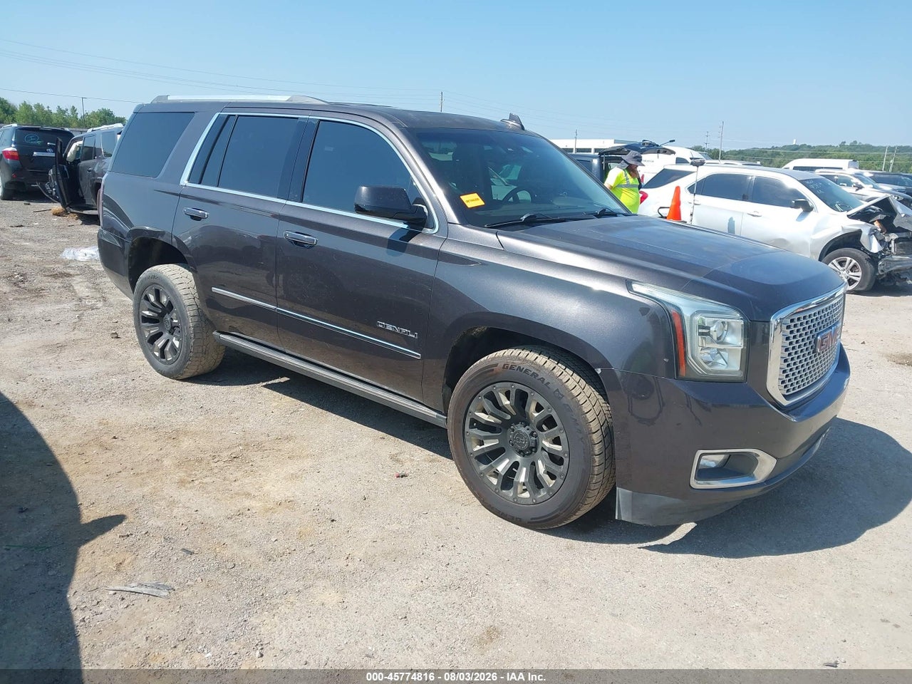 2017 GMC YUKON DENALI · 1/12