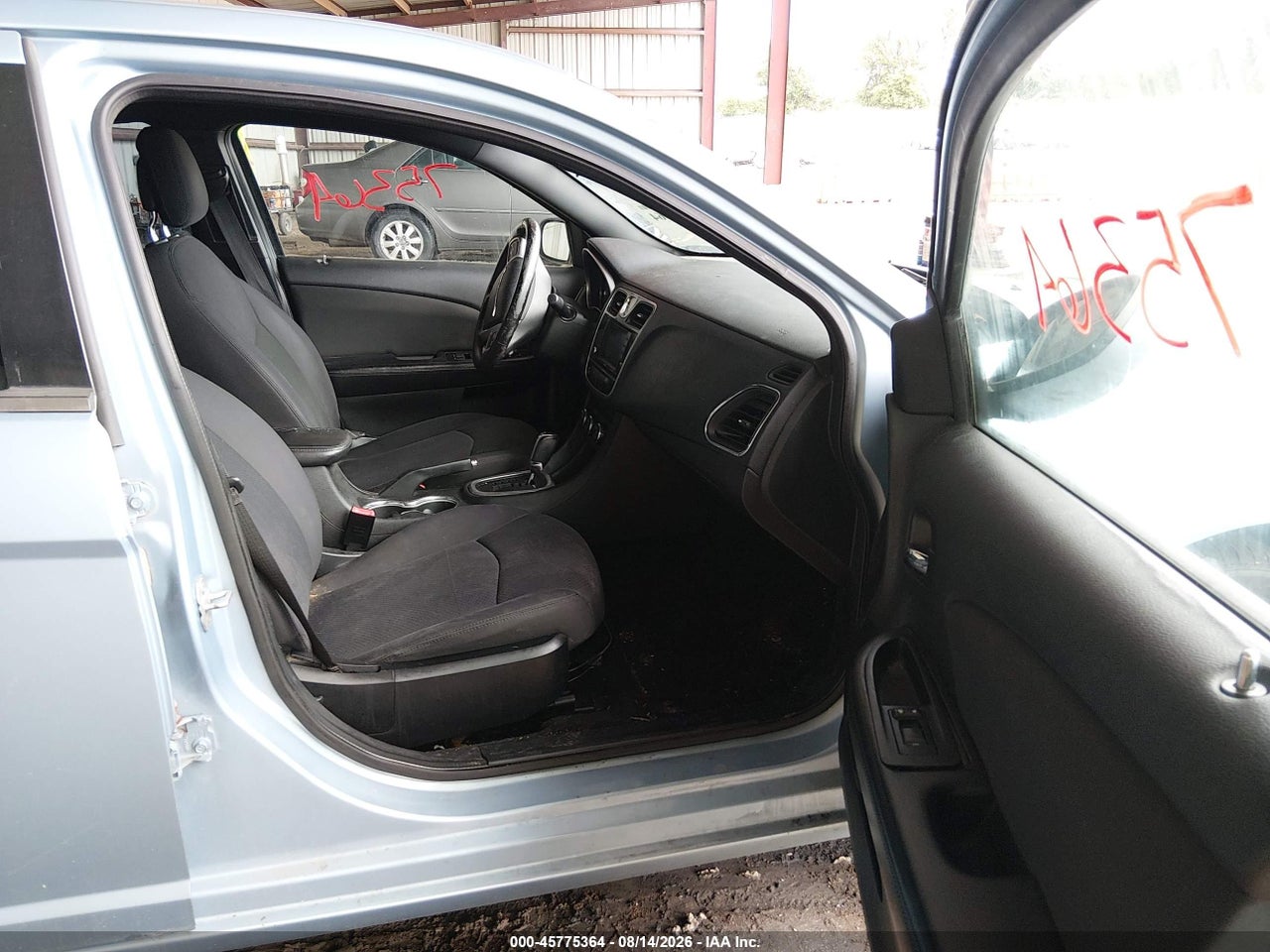 2012 CHRYSLER 200 TOURING · 5/12