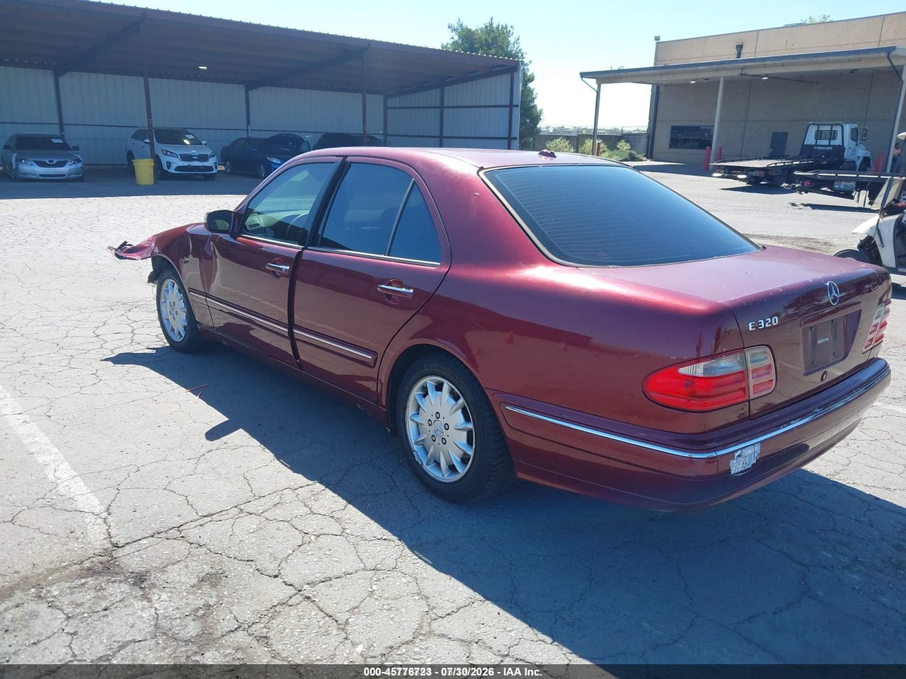 2001 MERCEDES-BENZ E 320 · 3/12