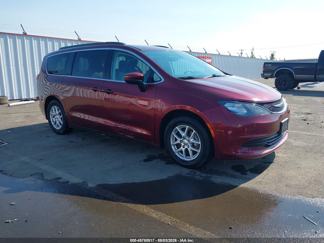 2C4RC1DG0LR****** · 2020 CHRYSLER VOYAGER LXI
