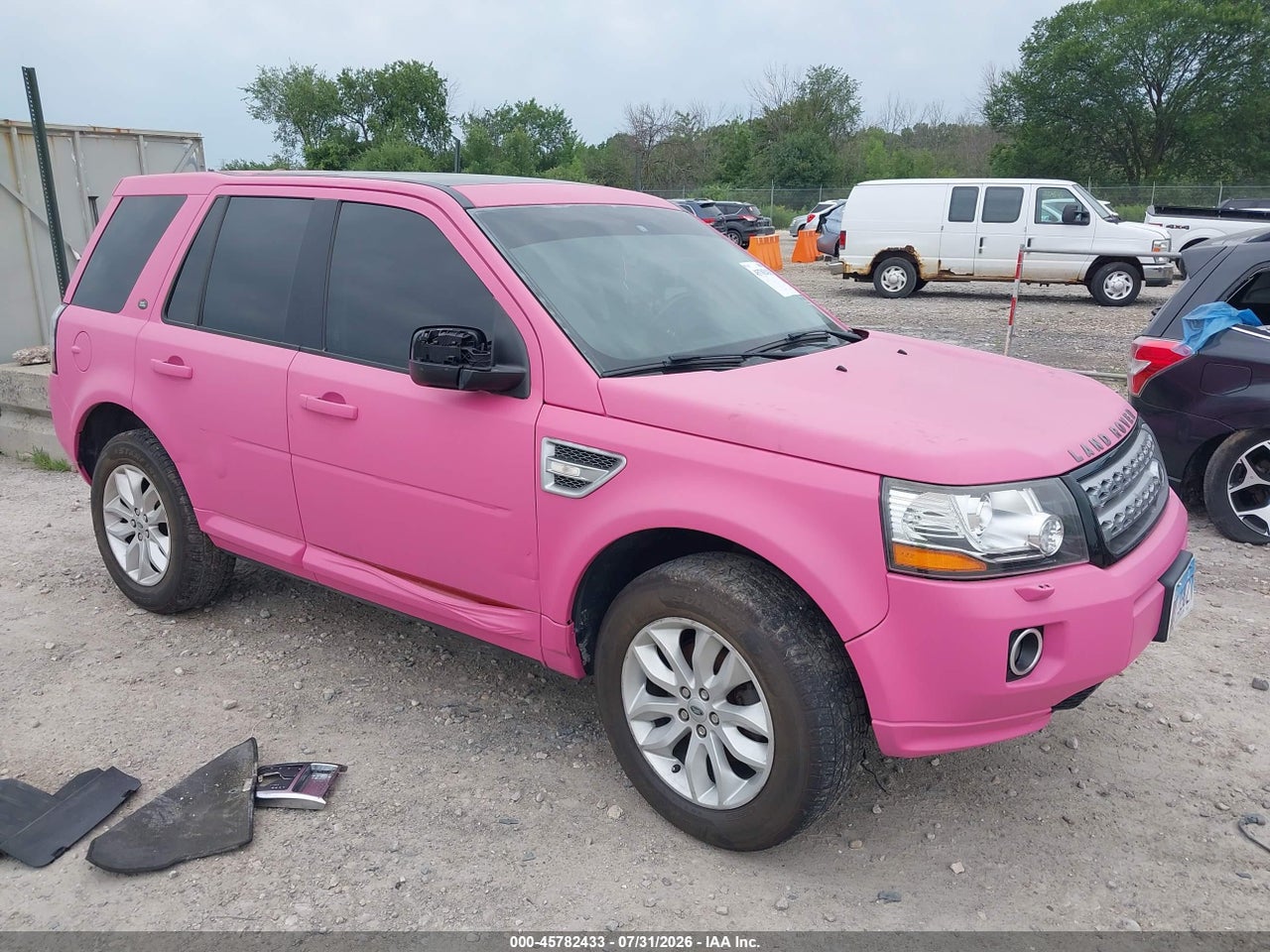 SALFR2BG3DH****** · 2013 LAND ROVER LR2   · 1/12