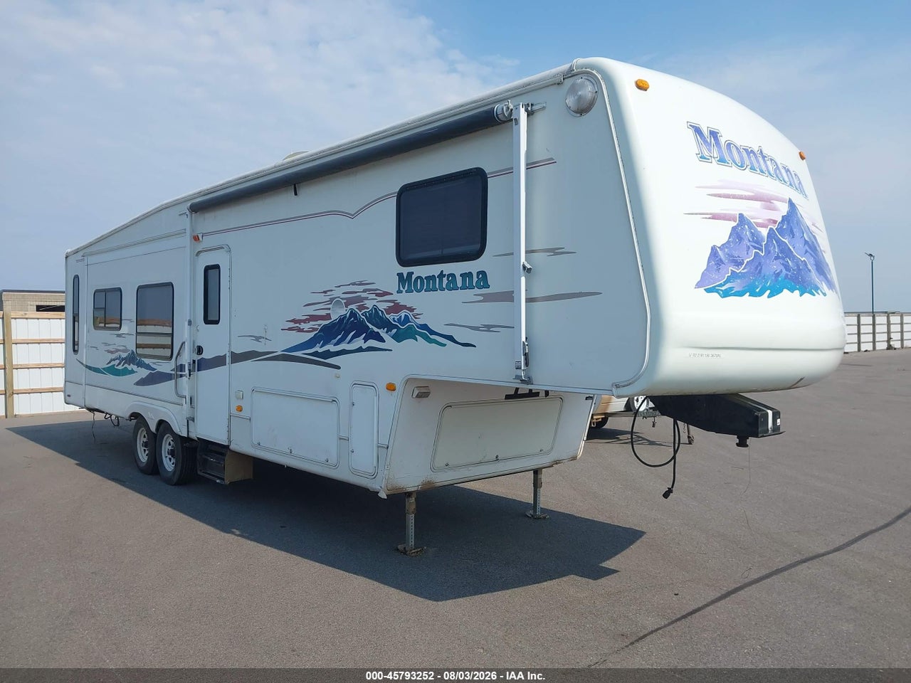 4YDF3672434****** · 2003 KEYSTONE MONTANA