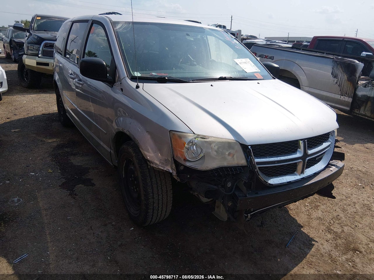 2D4RN4DG7BR****** · 2011 DODGE GRAND CARAVAN EXPRESS