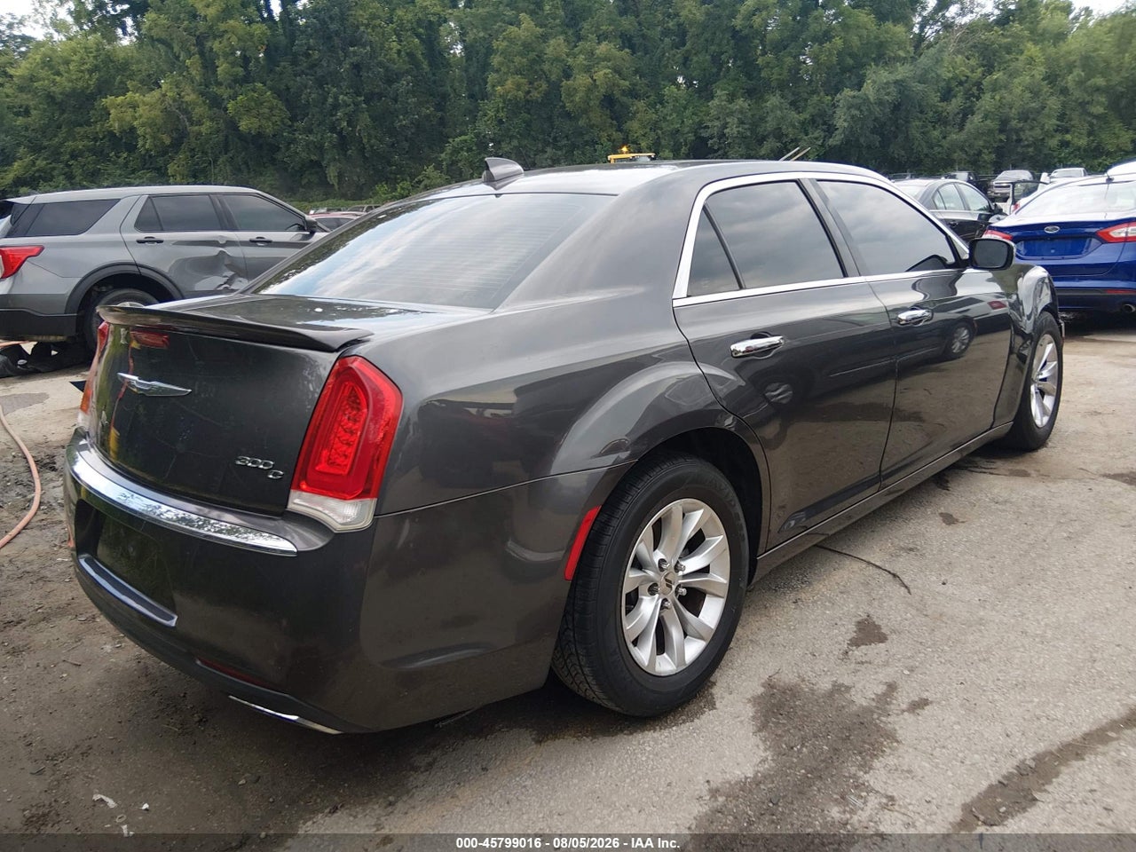 2016 CHRYSLER 300C · 4/12