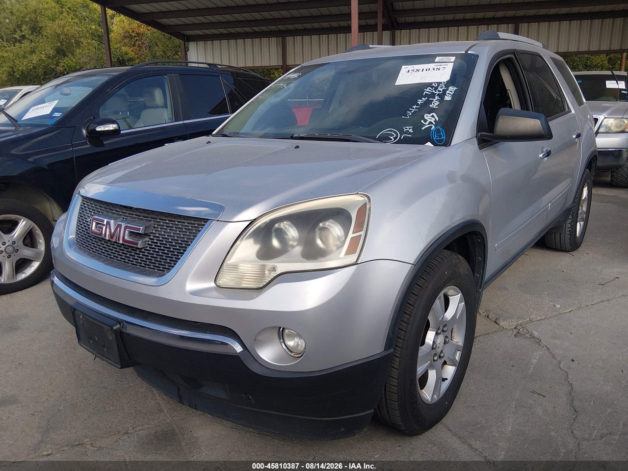 2011 GMC ACADIA SLE · 2/12