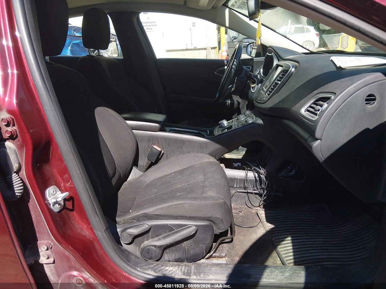 2016 CHRYSLER 200 LIMITED · 5/12