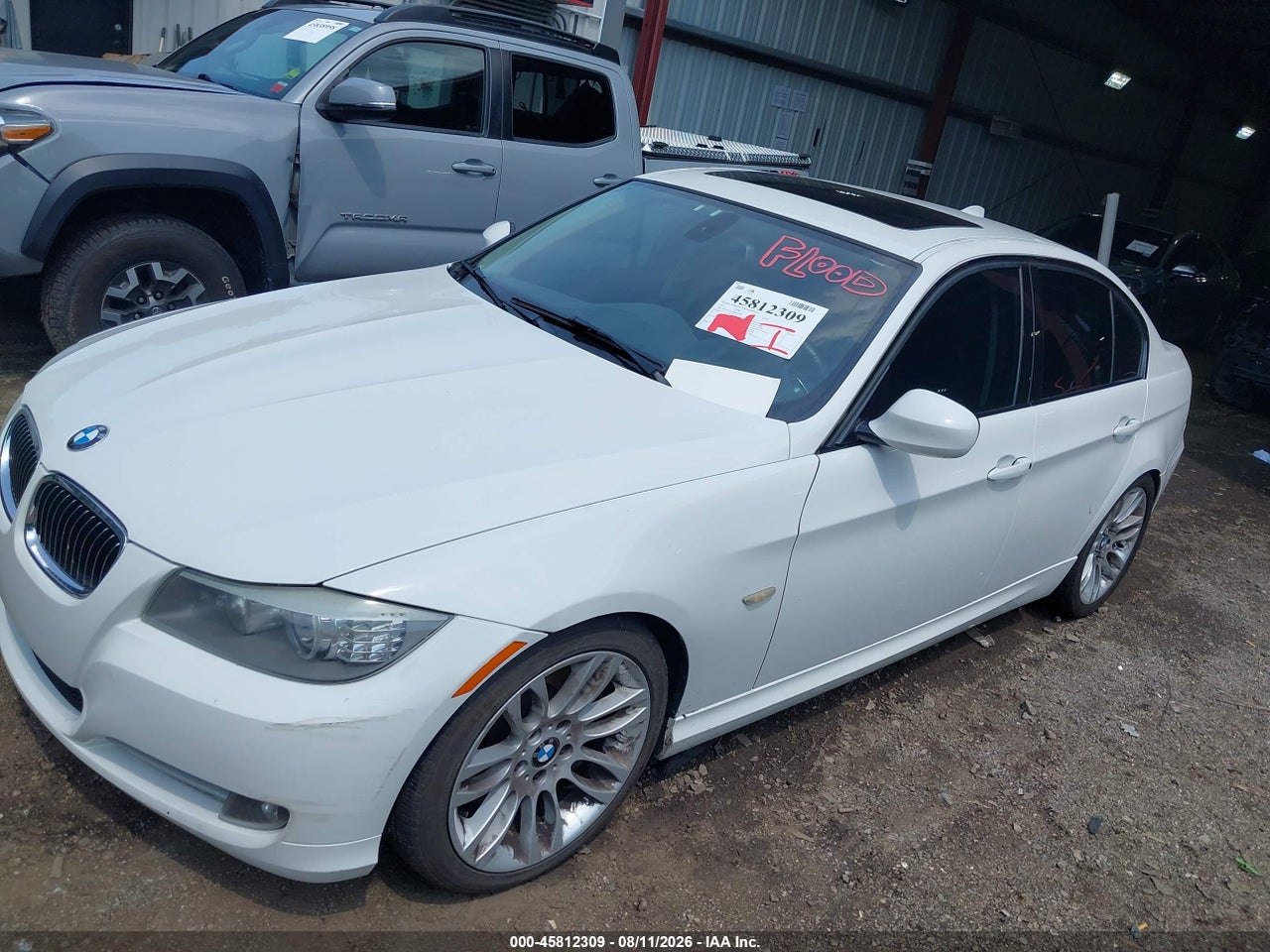 2011 BMW 335D · 2/12