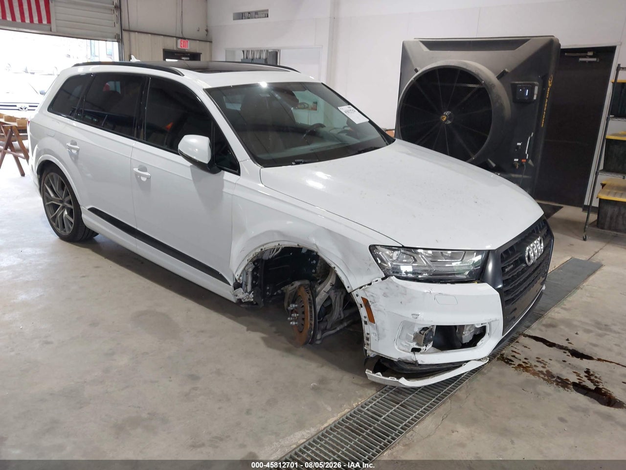 WA1VAAF75KD****** · 2019 AUDI Q7 55 PREMIUM